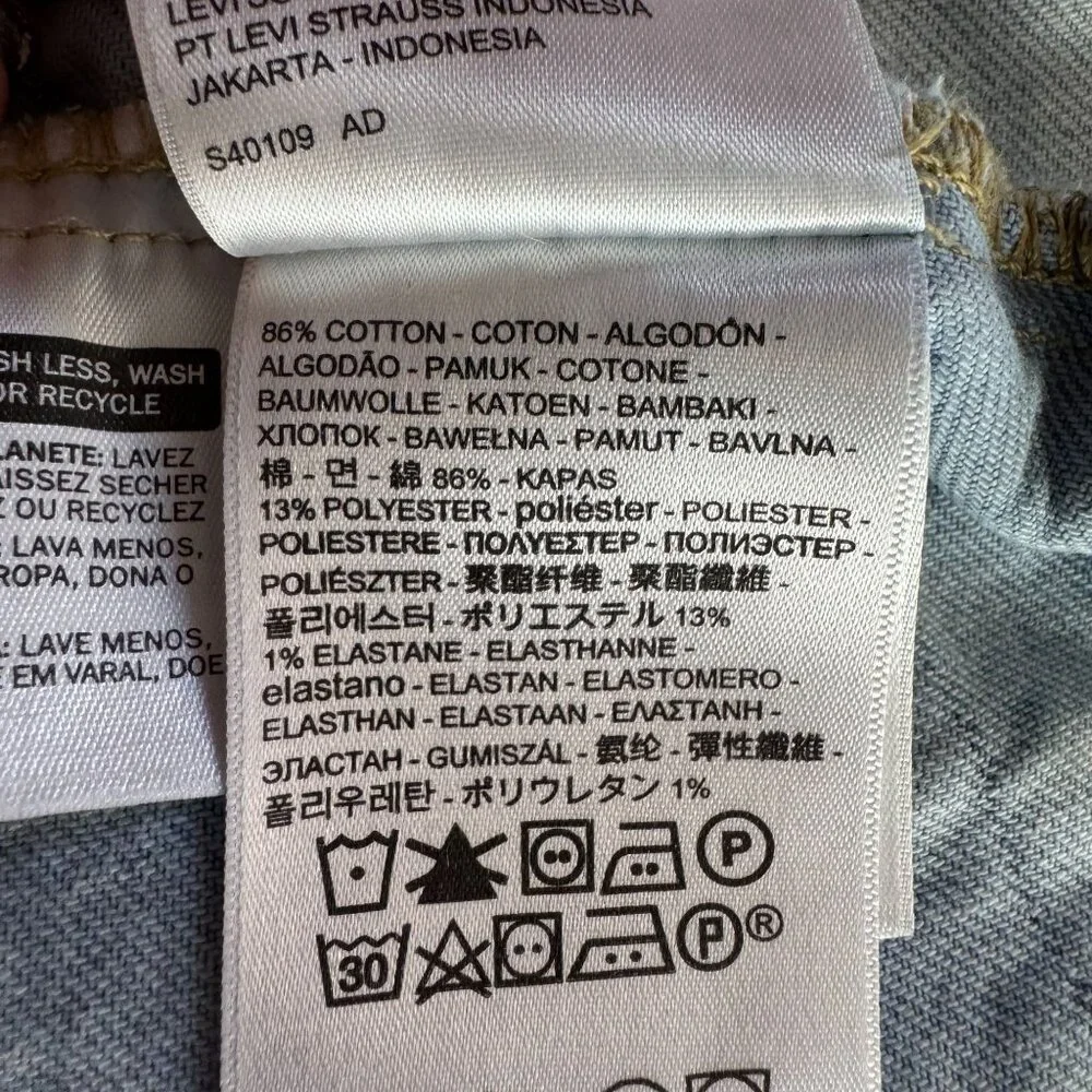Levi’s Premium Women’s Ex-Boyfriend Trucker Jacket Light Blue Size S Oversized - Picture 4 of 7
